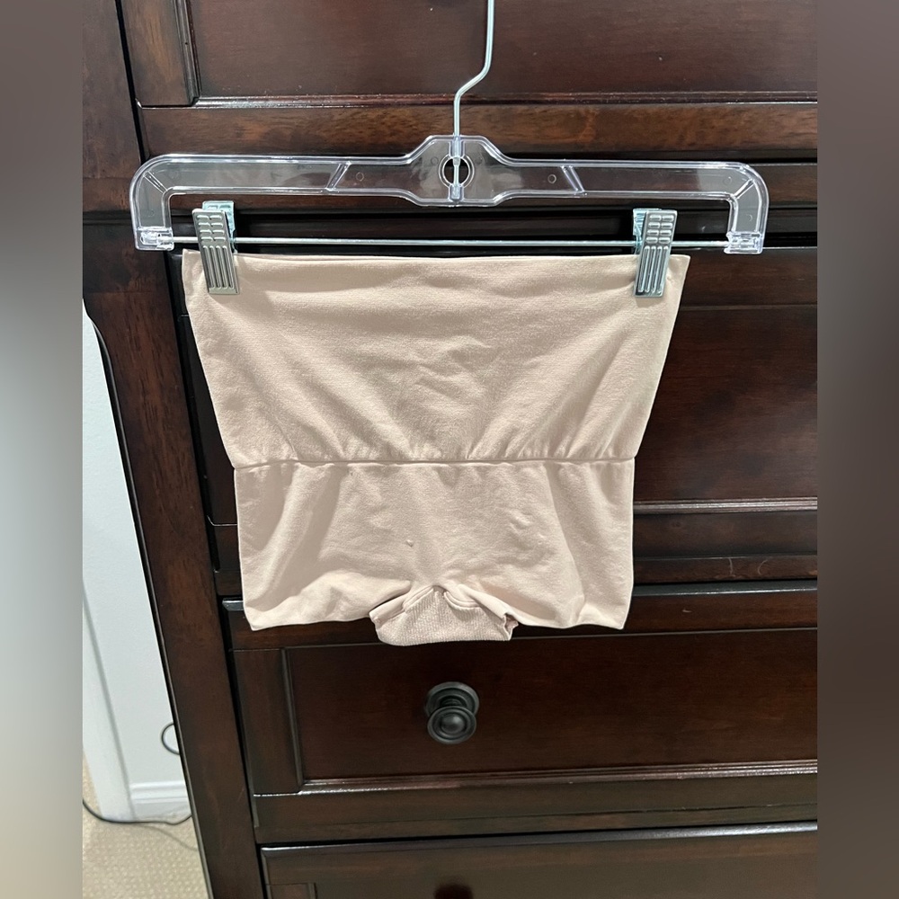 SPANX Beige High-Waisted Shapewear size E in guc